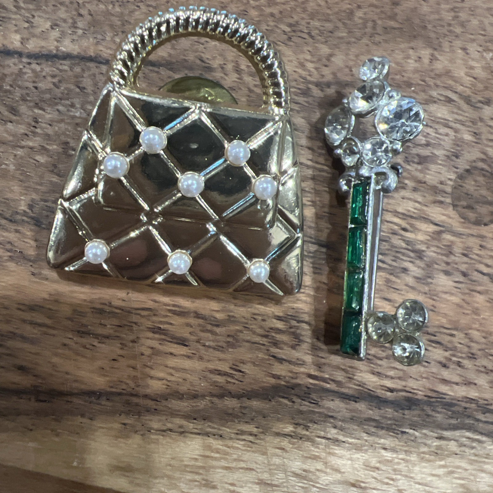 Eclectic Lot Of 17 Vintage Pins And Brooches