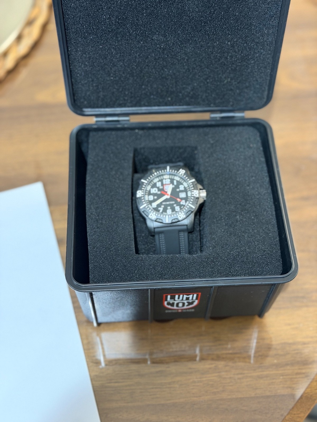 Luminox Navy SEAL 3001 Day-Date Watch – 200M – Tritium – Swiss Made – Full Kit