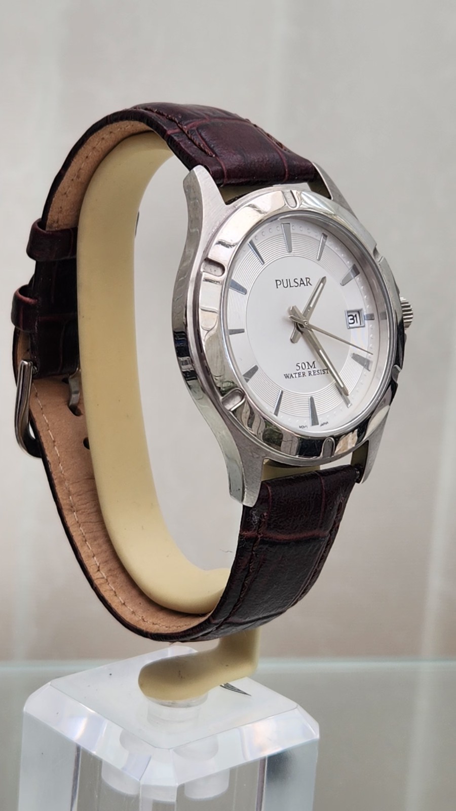 Pulsar mens watch Date , Easy To Read, Brown Leather, WR 50m. (A4)