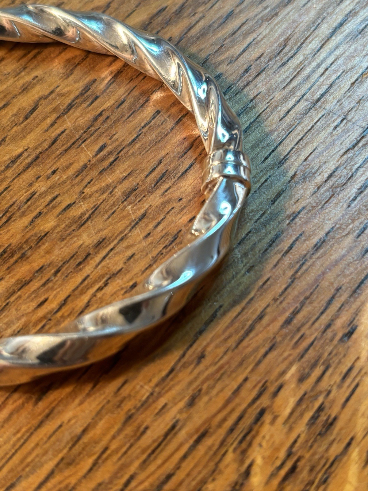 Milor Italy 925 Sterling Silver Hinged Chunky Twisted Bangle Bracelet 7.25″