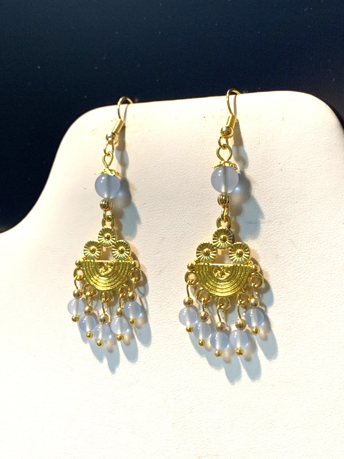 *NEW ITEM*HANDCRAFTED NATURAL BLUE CHALCEDONY ART-DECO CHANDELIER EARRINGS.g