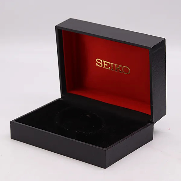 Excellent condition Seiko watch, empty box, black color, men’s/women’s w