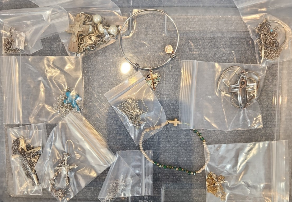 Jewelry Wearable Christian Collection 5 Lbs Lot # 712 See Description
