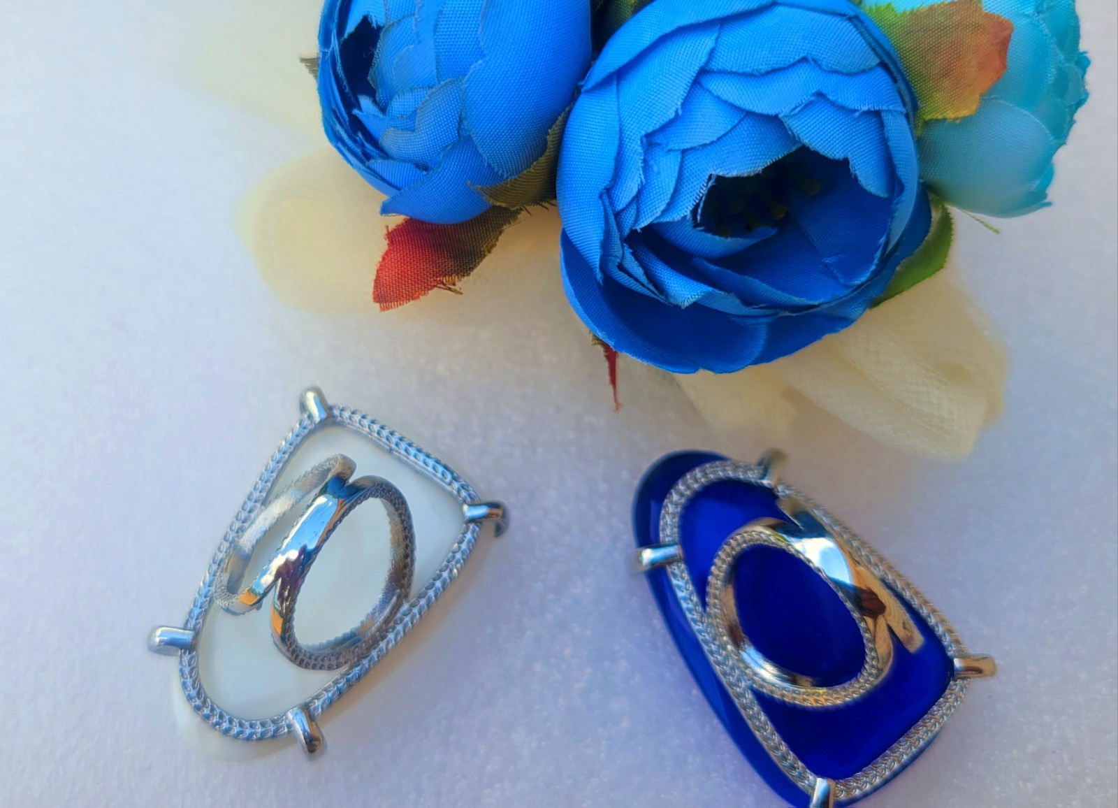 Cobalt & White Silver Chunky Statement Cocktail Ring Size 6 (KS Tela Looking)