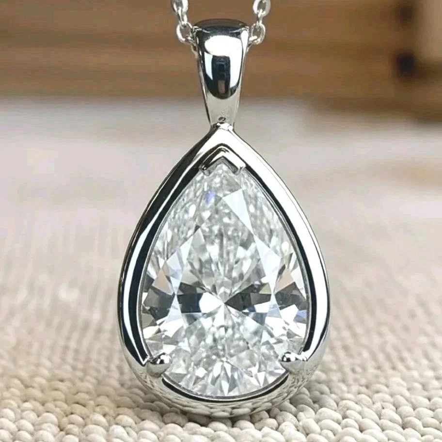 14.10 Ct Certified Treated White Diamond Lovely Pendant, 925 Silver