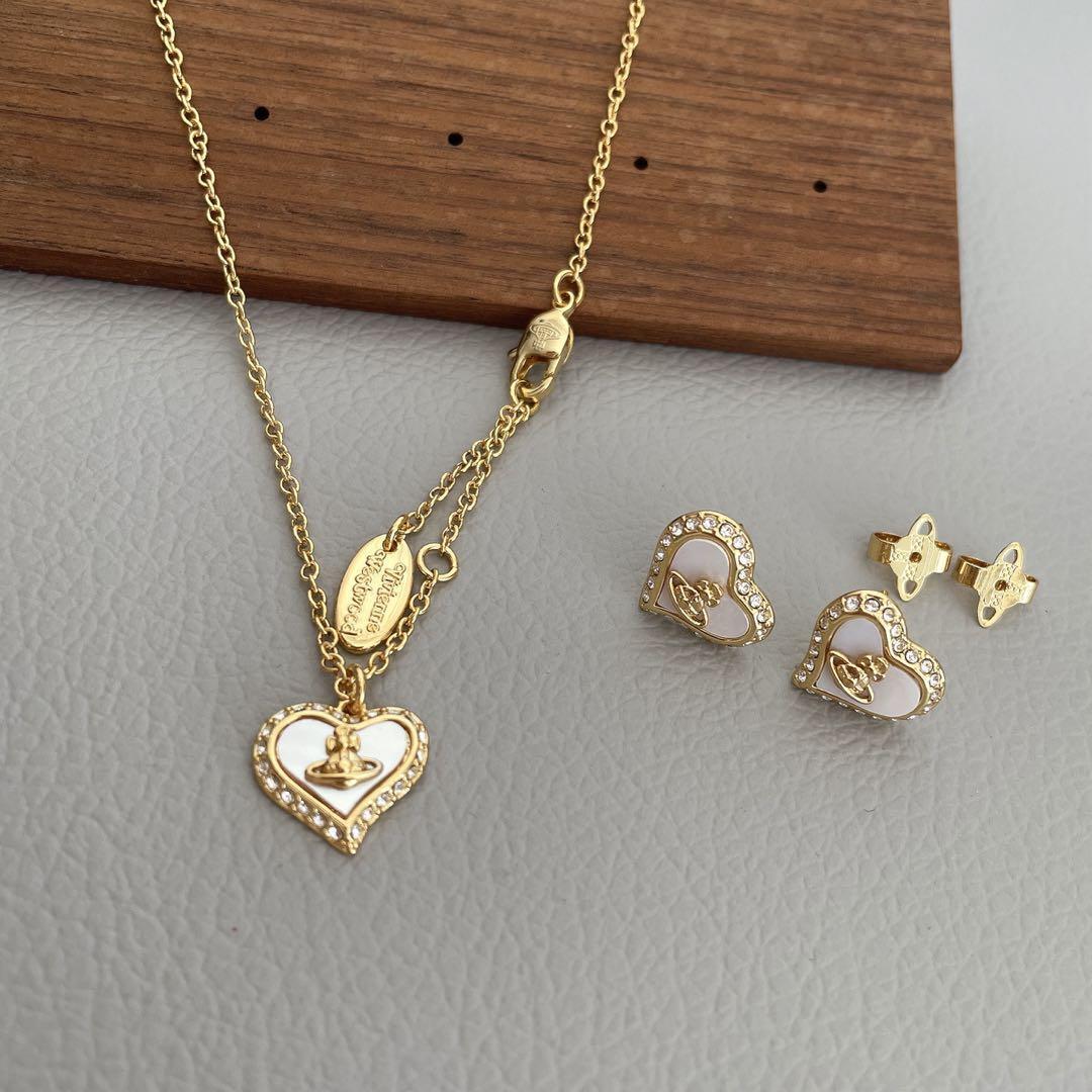 Petra Heart Shell Necklace Earrings Set Gold With Pouch