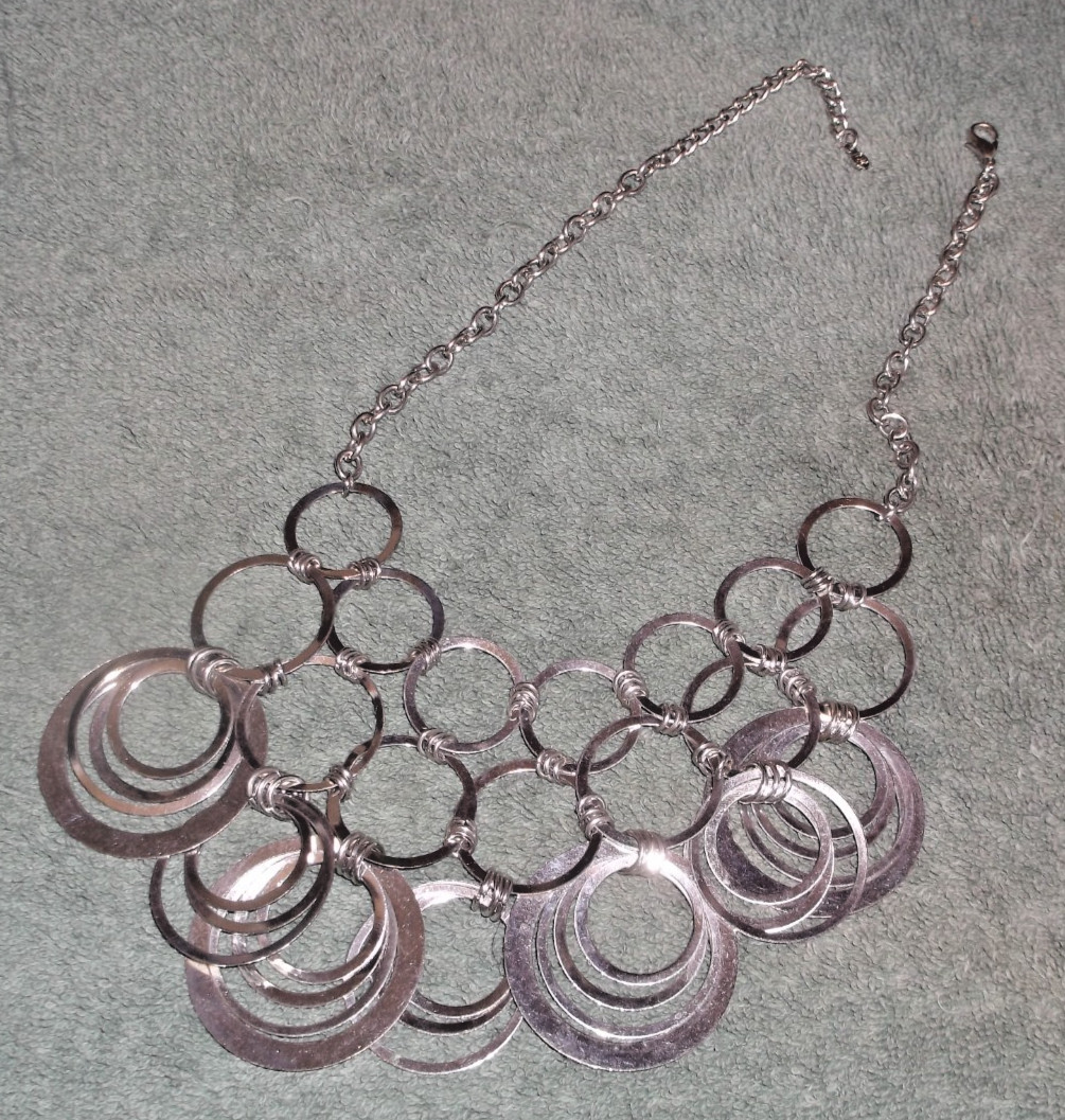 Vintage Silvertone Rings Necklace ~Signed ? ~ 19 1/2″