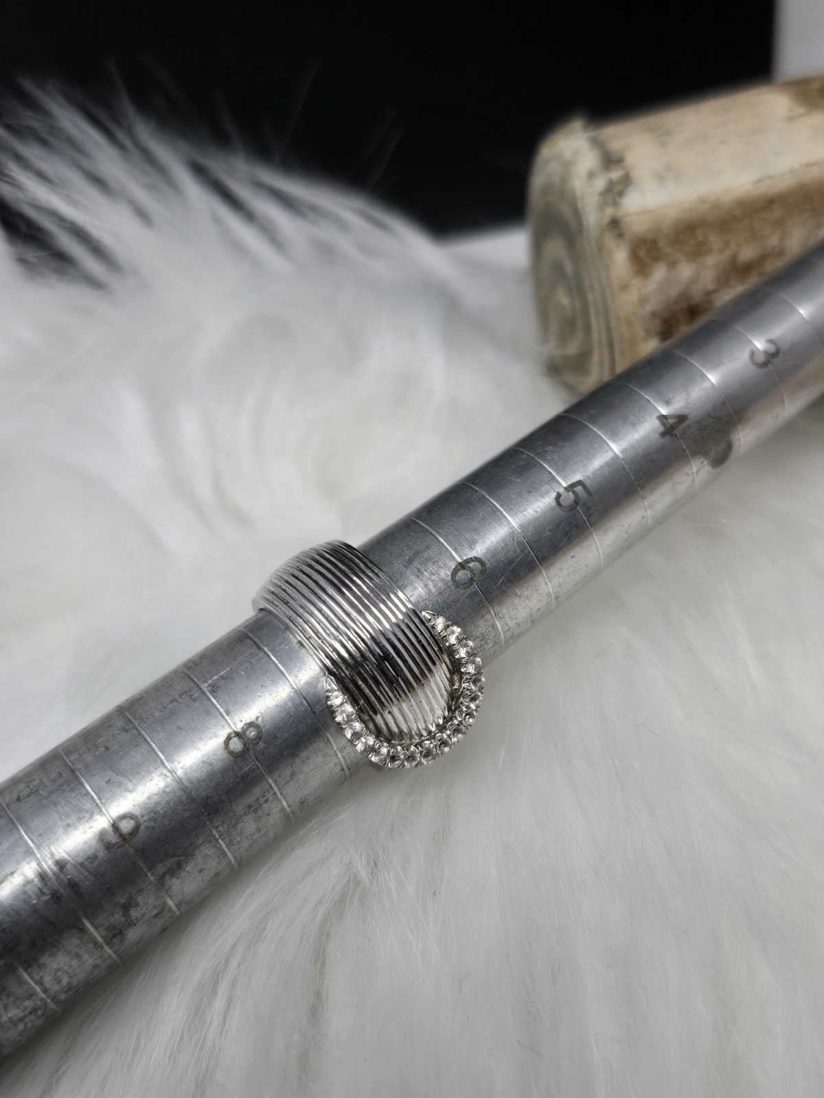 Gabriel & Co 925 Silver Wide Ribbed White Topaz Ring Size 7