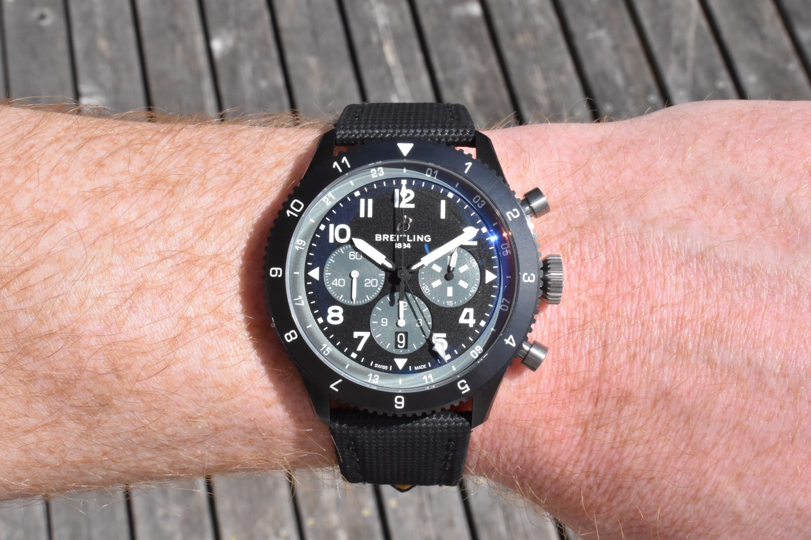 Breitling Super AVI B04 Chronograph GMT 46 Mosquito Night Fighter Blac SB0445 FS