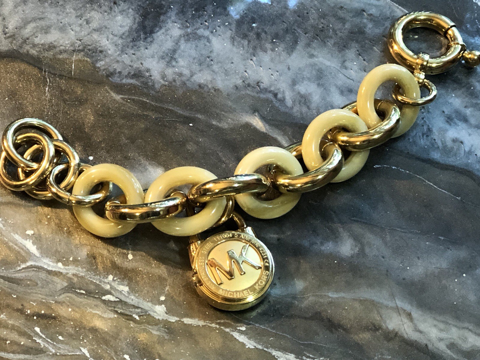 🍯✨RARE NOS w/ Box VINTAGE MICHAEL KORS Gold Chain Link CHARM BRACELET WATCH 🛍️