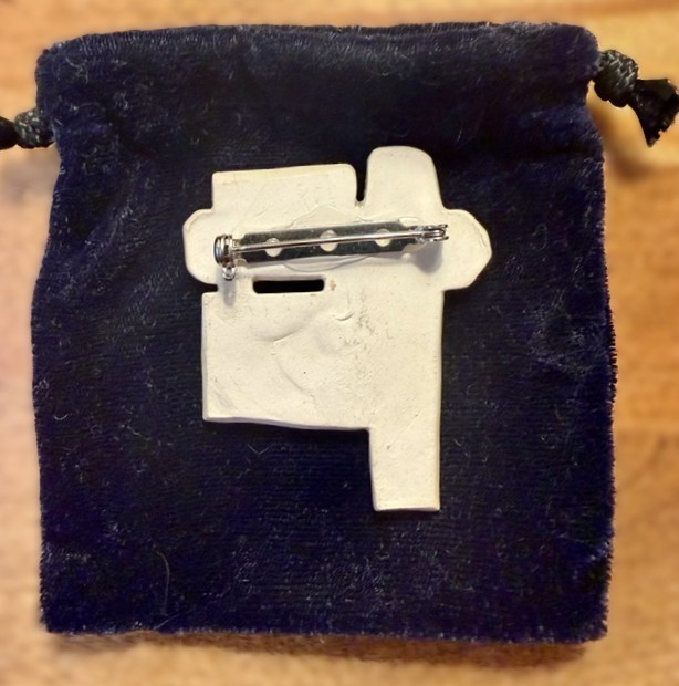 Ceramic Real Estate “SOLD” Sign Lapel Pin – With Gift Box & Pouch