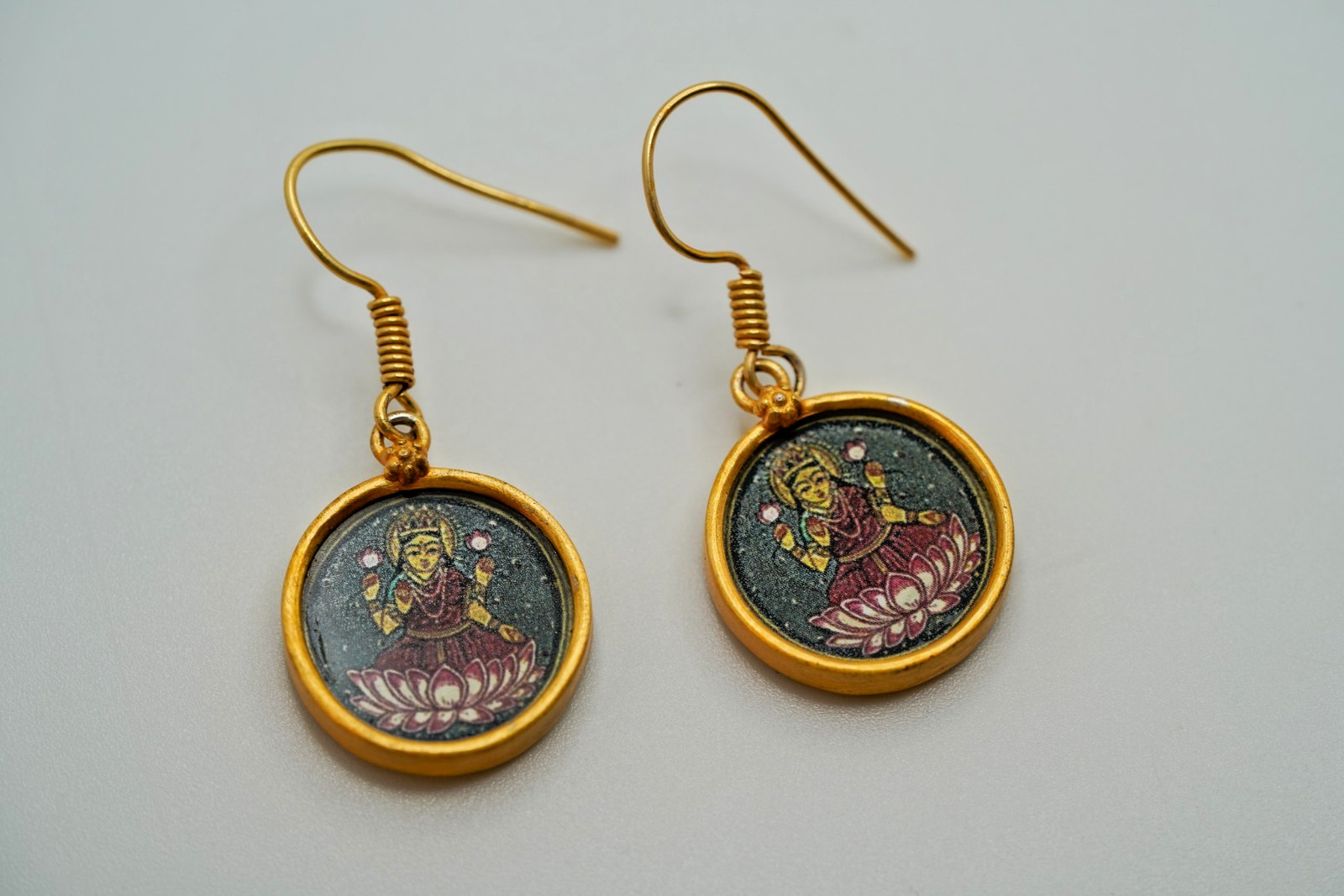 Vintage Hindu Vishnu Krishna Gold Dangle Earrings 3.9cm x 1.7cm EB2