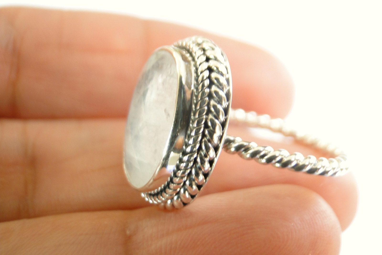 Rainbow Moonstone Faceted Cord Edge 925 Sterling Silver Twisted Band Ring 7 8