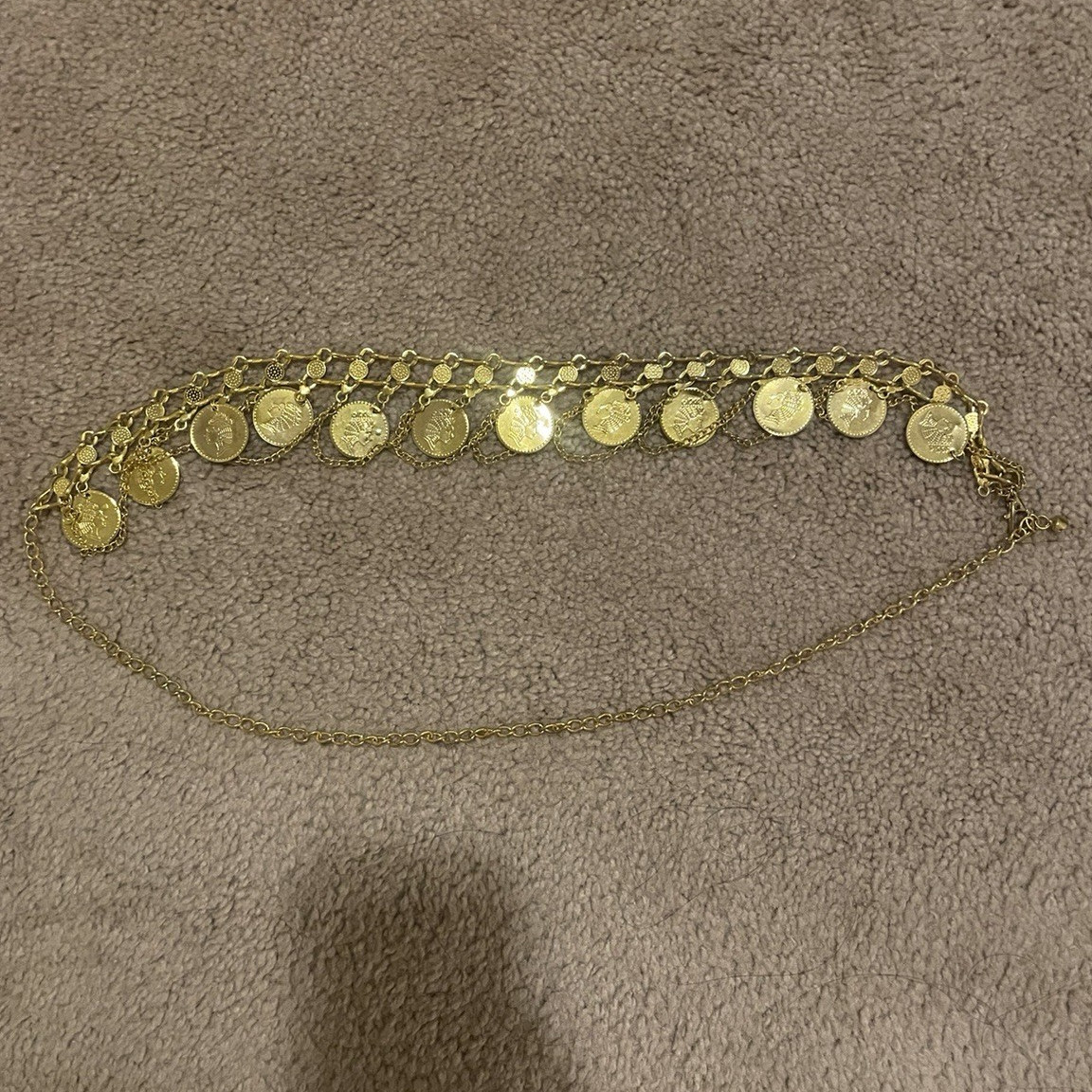 Gold Tone Cable Chain Necklace, Adjustable Round Coin Charm Pendant, No Stone