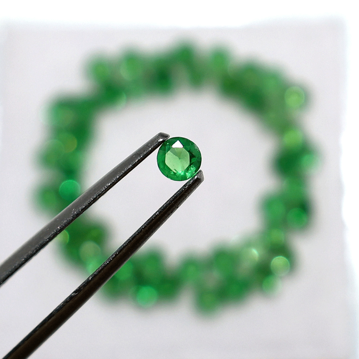 Parcel 24 PC Natural Tsavorite Hi-Grade 2.6mm-3.1mm Round Faceted Cut Gemstones