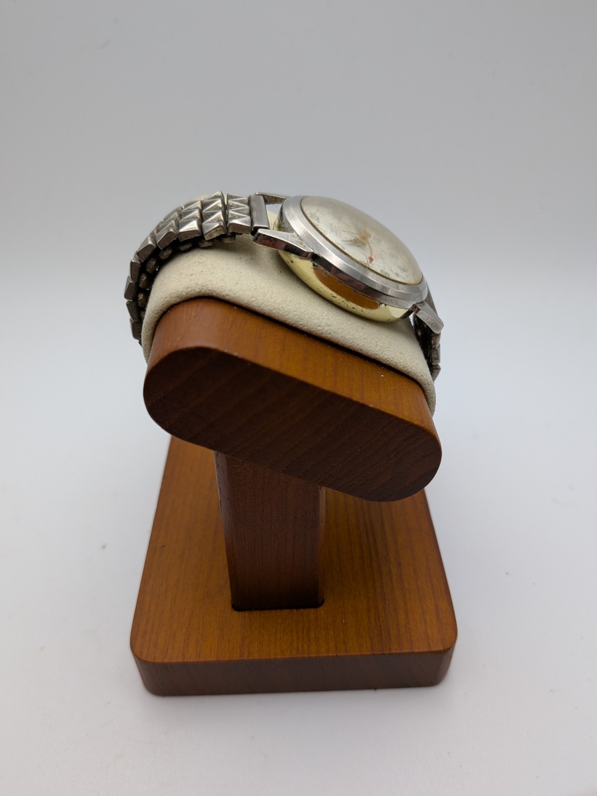 Vintage Rouen De Luxe 5 Star Men’s Watch. Swiss Made 1950s’ Manual Mvmt Working.
