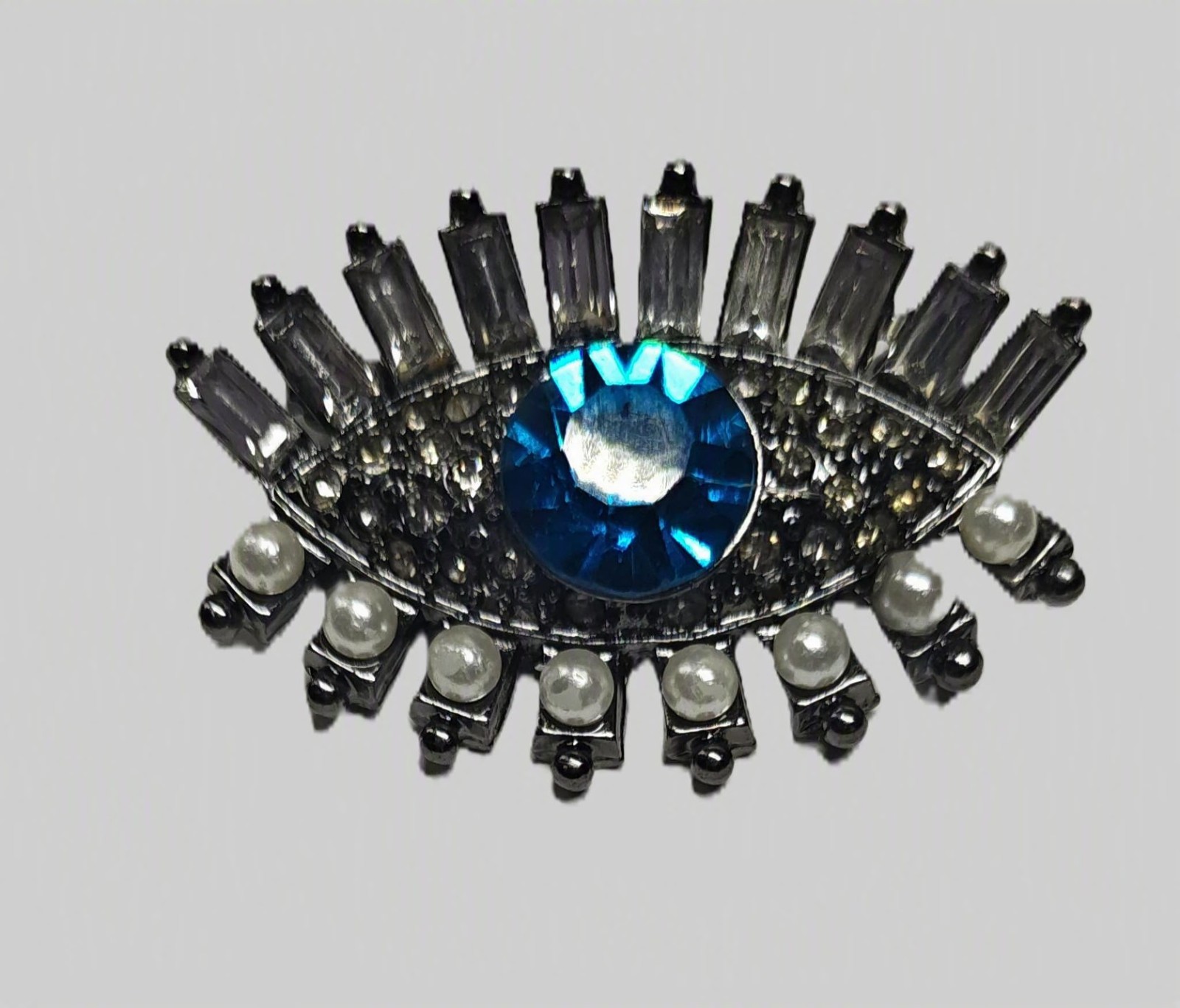 Vintage Evil Eye Brooch Pin Blue Rhinestone Pearl Eyelash Silver Tone Costume