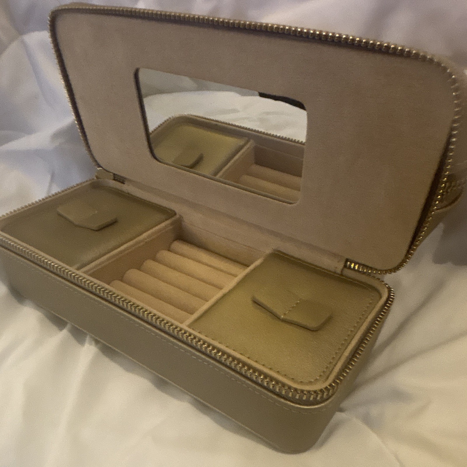 Brouk & Co Abby Travel Organizer Beige/Gold