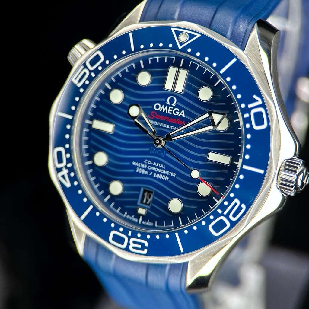 OMEGA Seamaster Diver 300M – Blue Dial – Blue Bezel – 210.32.42.20.03.001