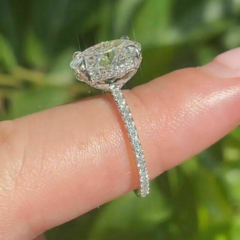 2.56 TCW Oval Cut VVS1 Moissanite Fine Engagement Ring In 14k White Gold Plated