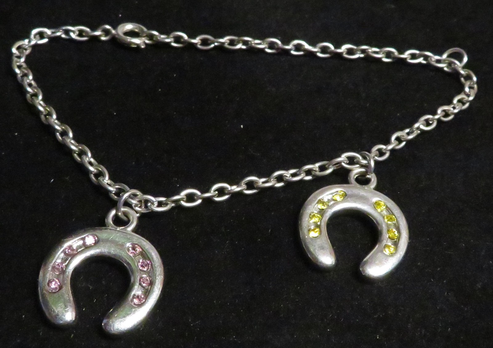 Horseshoe Bracelet Pink Yellow Rhinestone Horse Shoe Silver Tone Fashion 7.5″ GU