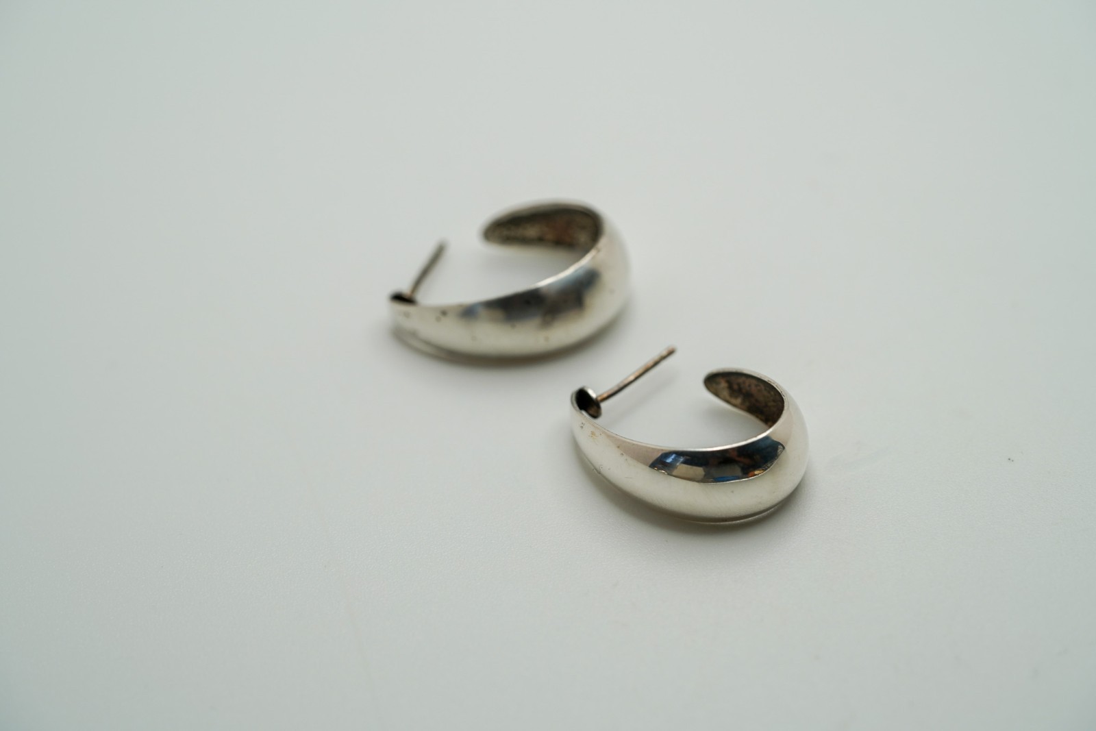 Vintage Sterling Silver Hoop Earrings 1.8cm JB37