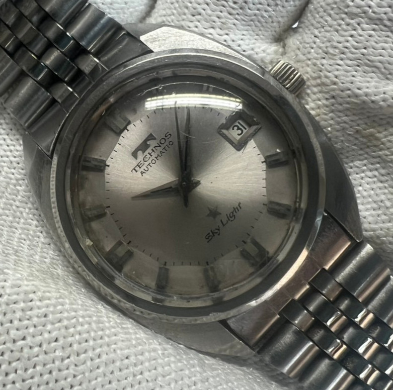 78. Technos date Sky Light 34.8 mm running cal 2632