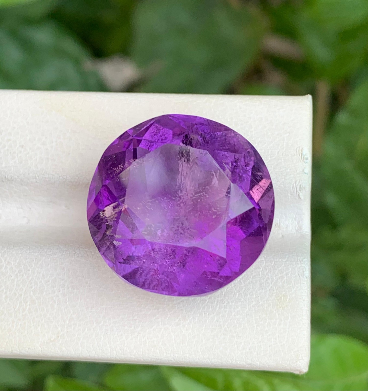 38Carat Beautiful natural amethyst loose gemstone From Brazil.(20x20x14mm)