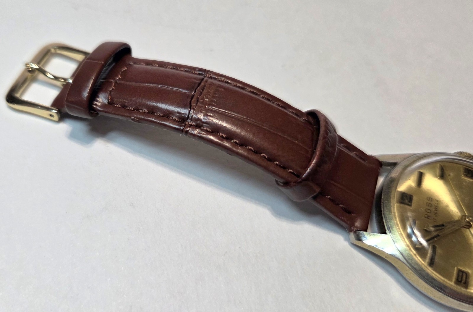 Vintage mid-century retro ROSS Swiss made 17J gents watch gold tone brown strap