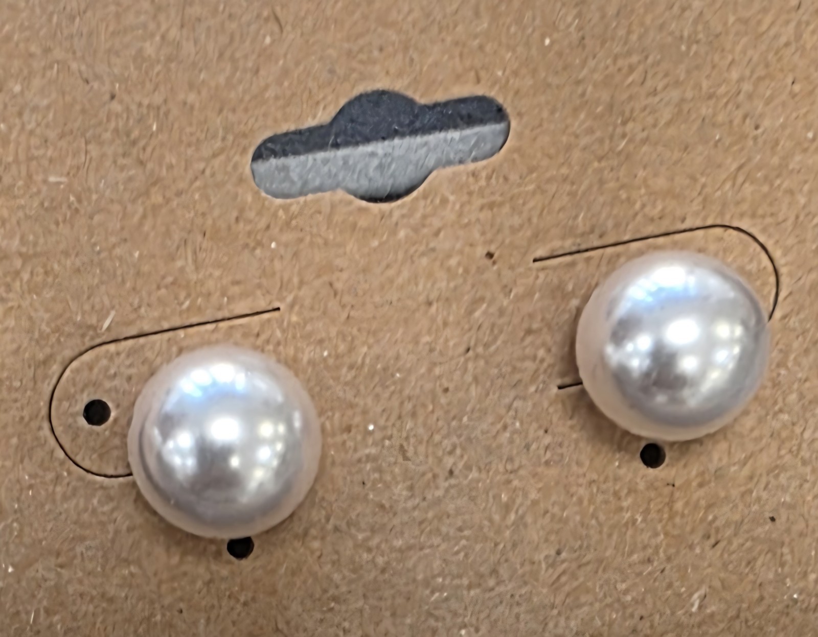Off White Pearl Stud Earrings Set Medium Size Tops Women/girls