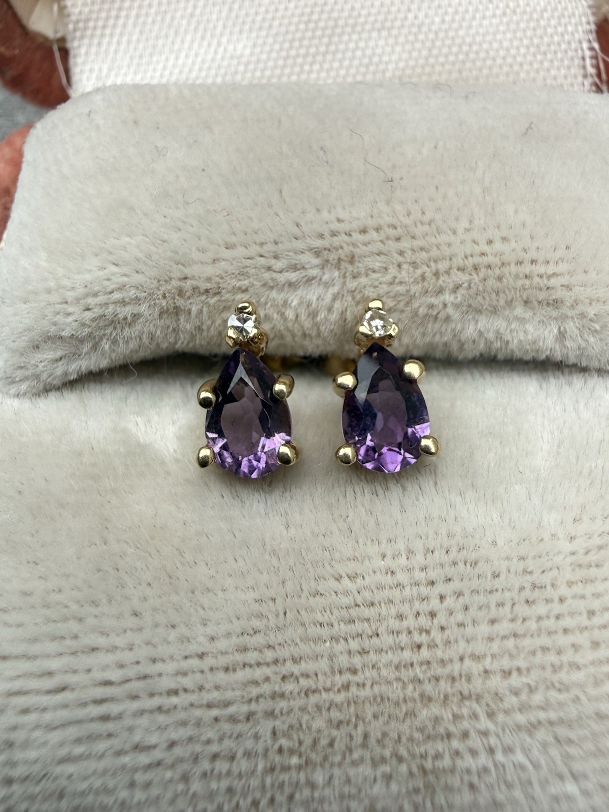 Vintage 14k Yellow Gold .50ctw Amethyst And Diamond Pear Teardrop Stud Earrings