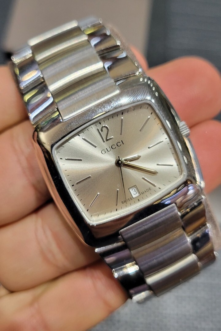 GUCCI 8500M Men’s Watch Stainless Steel Complete W/Box & Papers