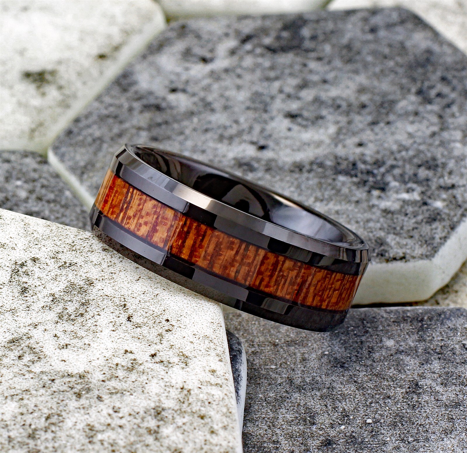Black Tungsten Men’s Brown Wood Grain Stripe Band Ring Size 9-13
