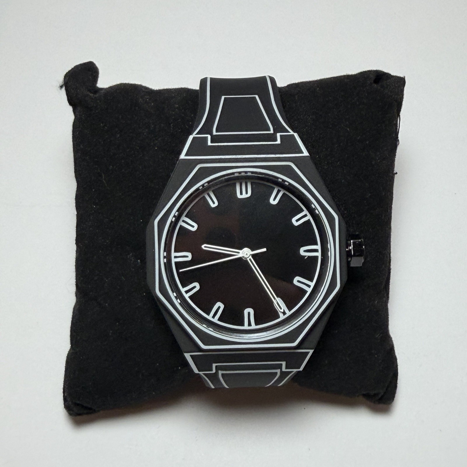 Sketch Retro Style Watch Fashion Simple Analog Silicone Black Rubber Strap Band