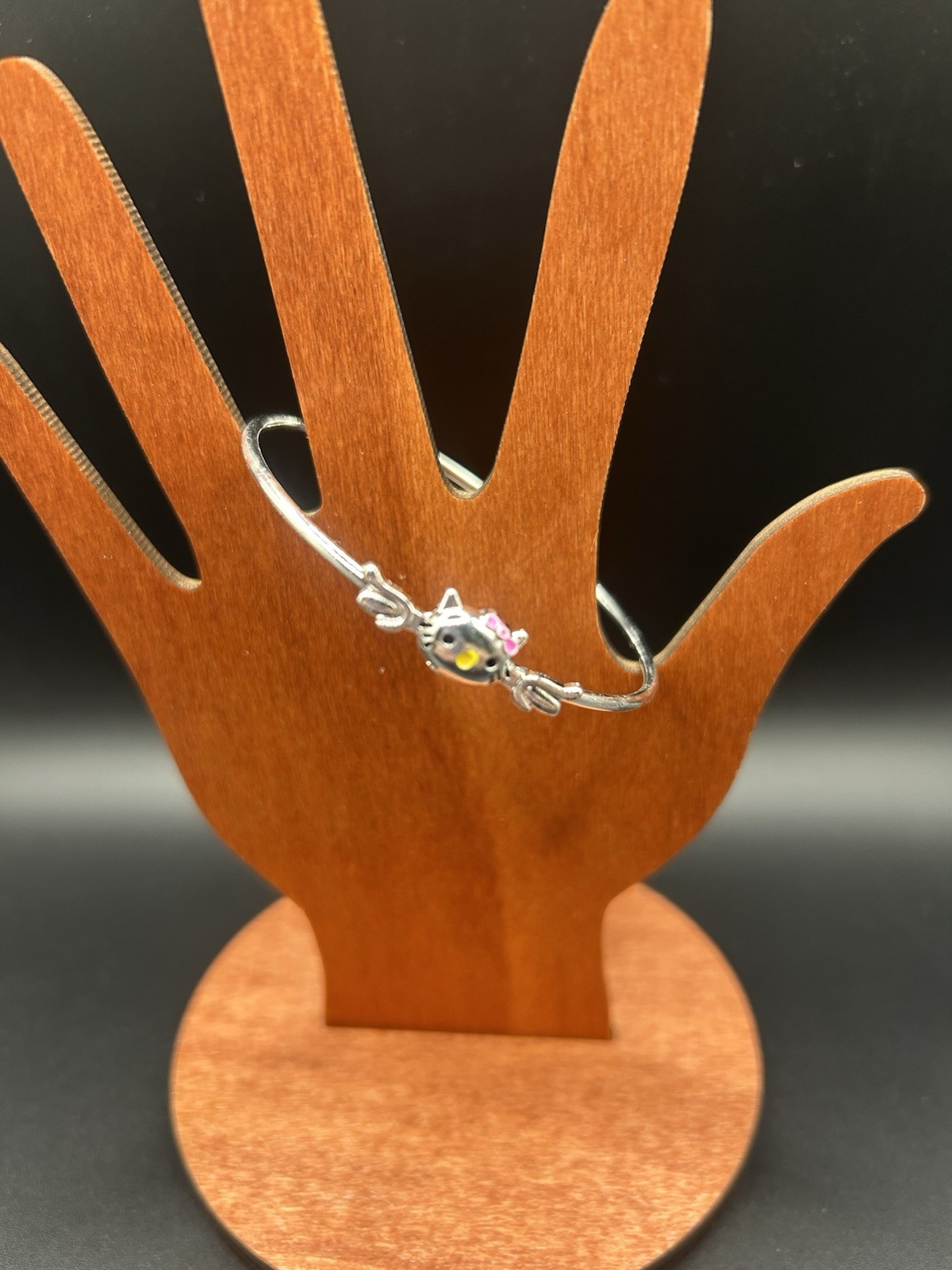 Sanrio Charming Hello Kitty Angel Design Bracelet