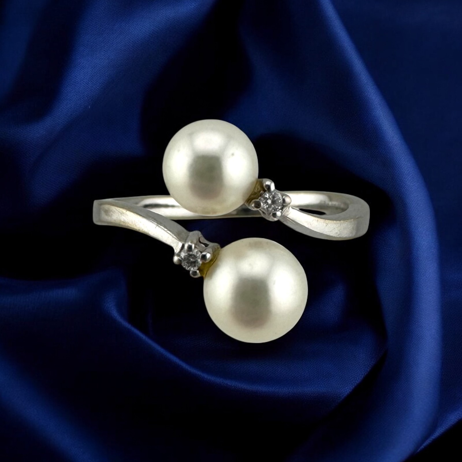 Estate 14K White Gold Pearl & Diamond Bypass Ring, Size 4.5