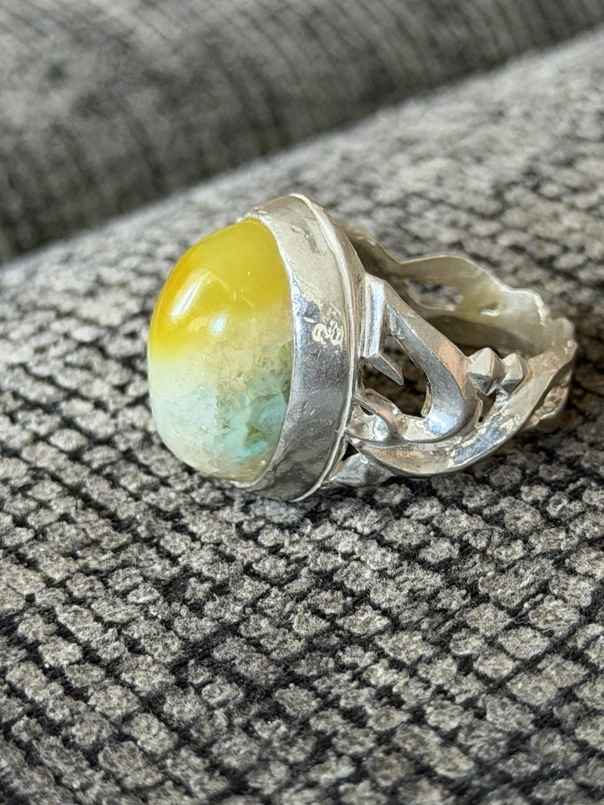 Silver Tone Oval Yellow Green Agate Cabochon Bezel Cocktail Ring Size 9