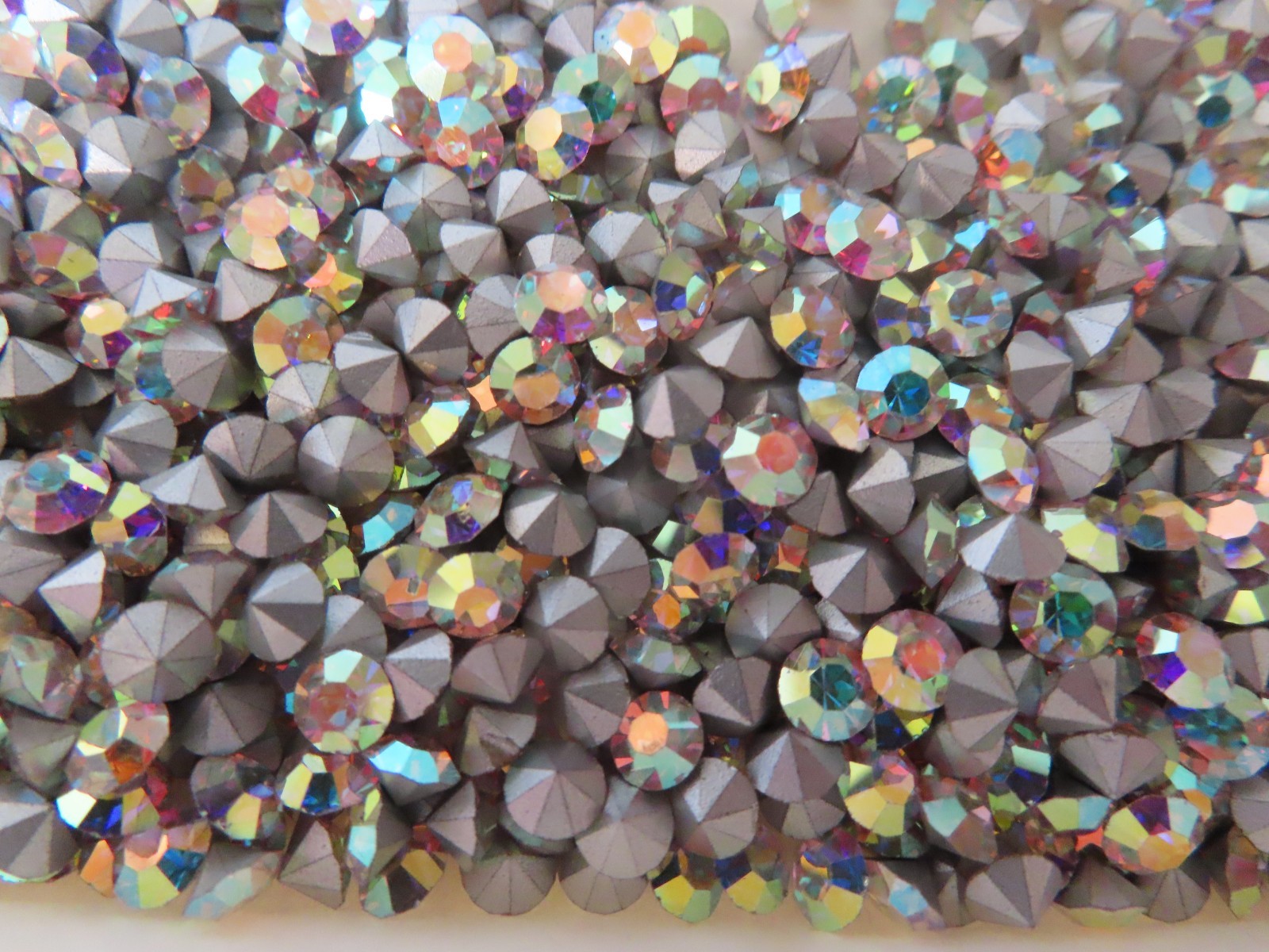 Full pack 720 Swarovski Rhinestones 21ss Crystal AB/foiled. #1100