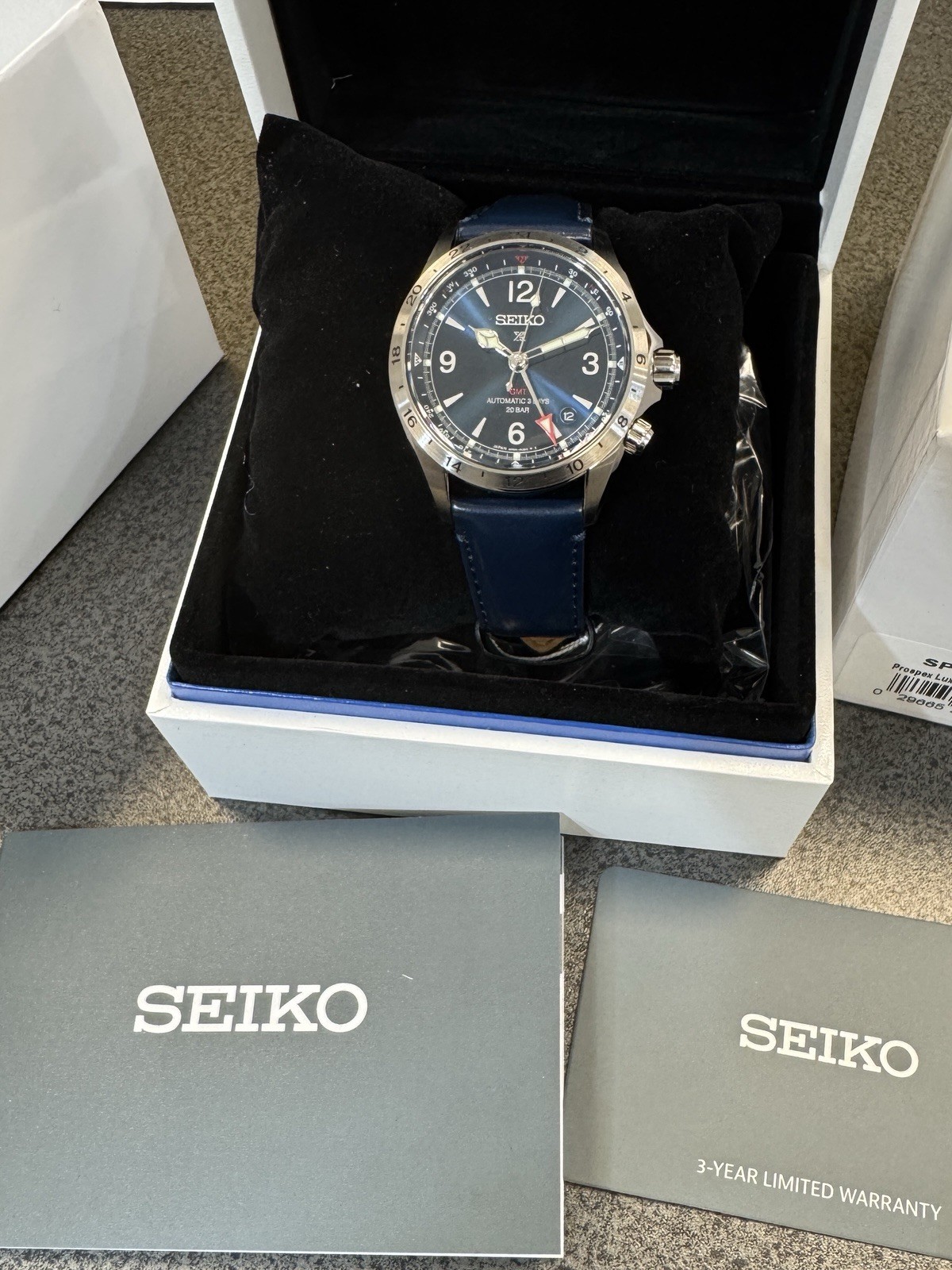 Seiko Prospex Luxe Alpinist GMT Automatic BlueLeather / Dial Watch SPB377 Japan