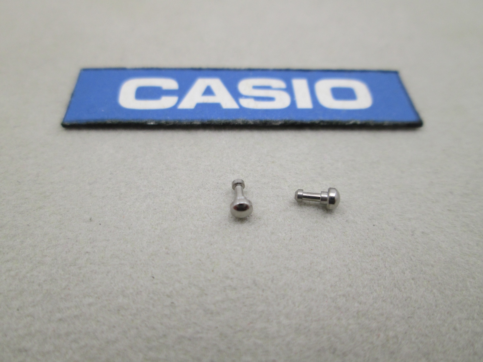 Genuine Casio G-Shock DW9051 DW9051B DW9052 DW9052V DW9400B 2 bezel studs
