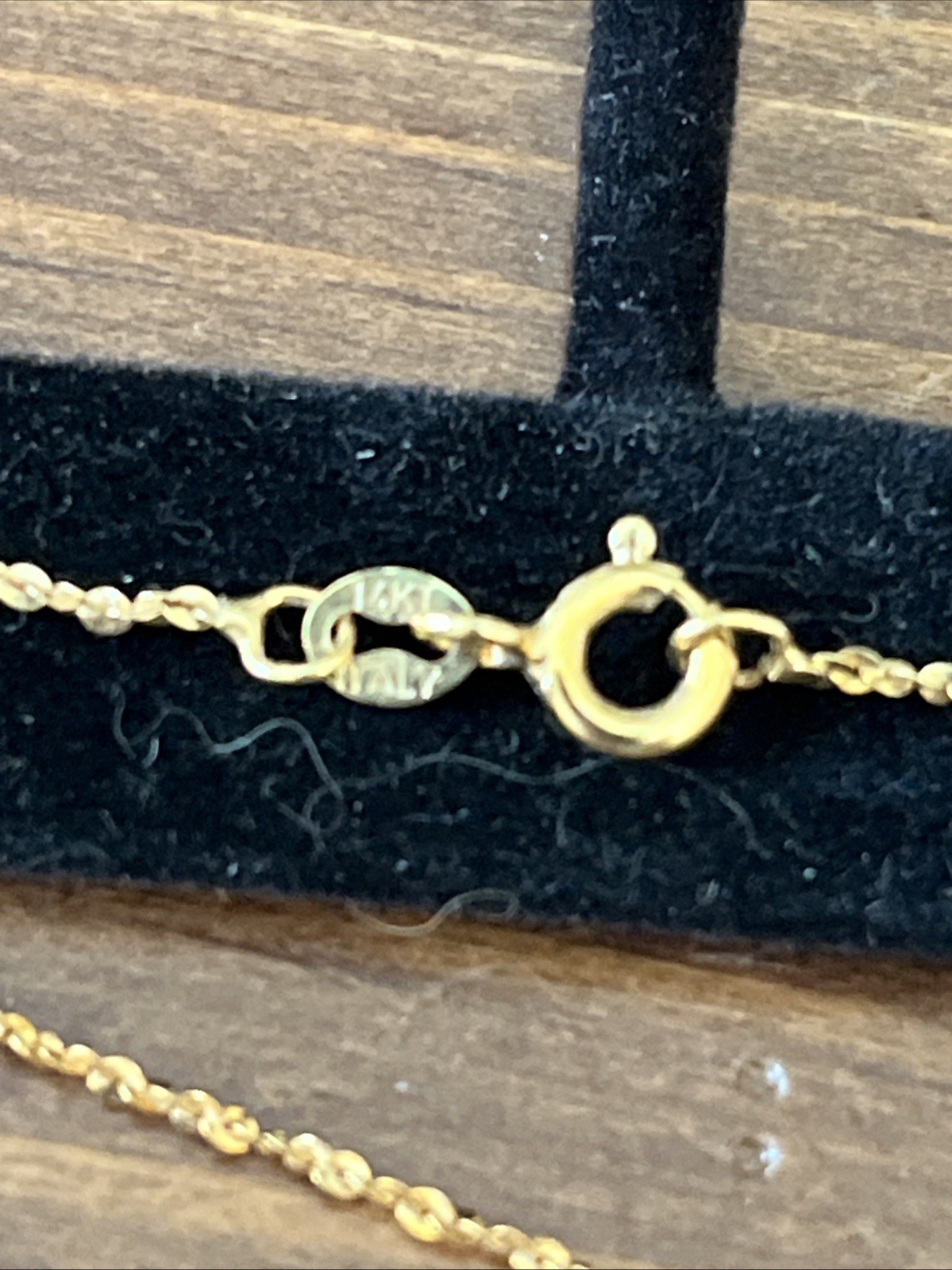 14k Gold 18 Inch Necklace Spring Ring Clasp 1.29 Grams With Box