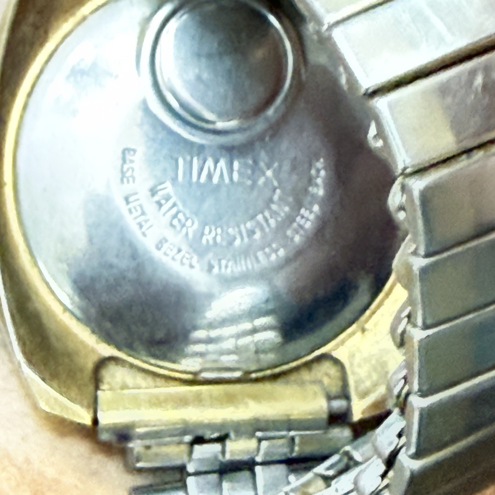 Vintage Timex Electric Dynabeat Day Date Watch Gold Color Needs Battery