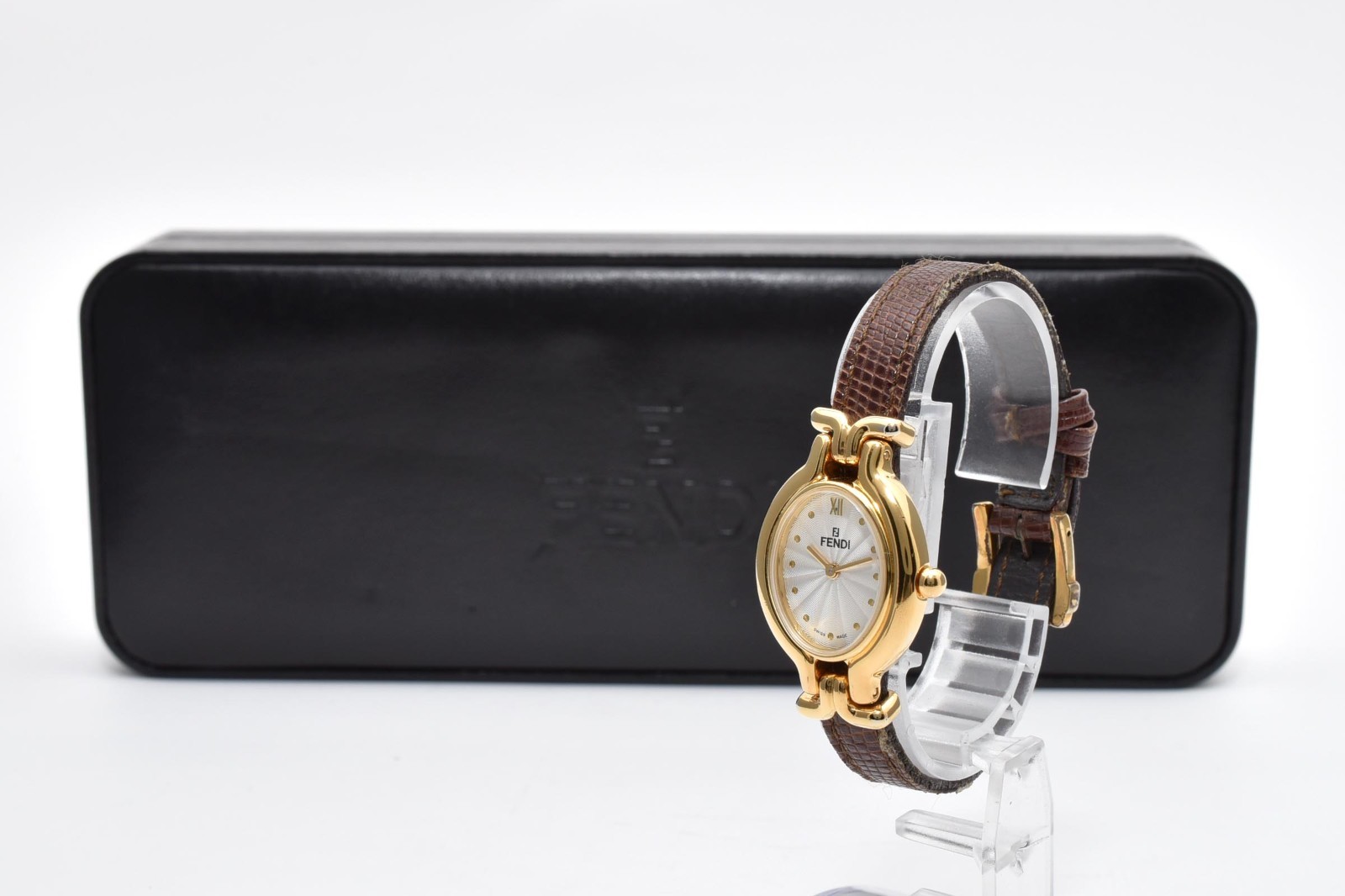 [Box] Fendi 640L Quartz White Oval Gold Plated Changeable 5 Straps Ladies Watch
