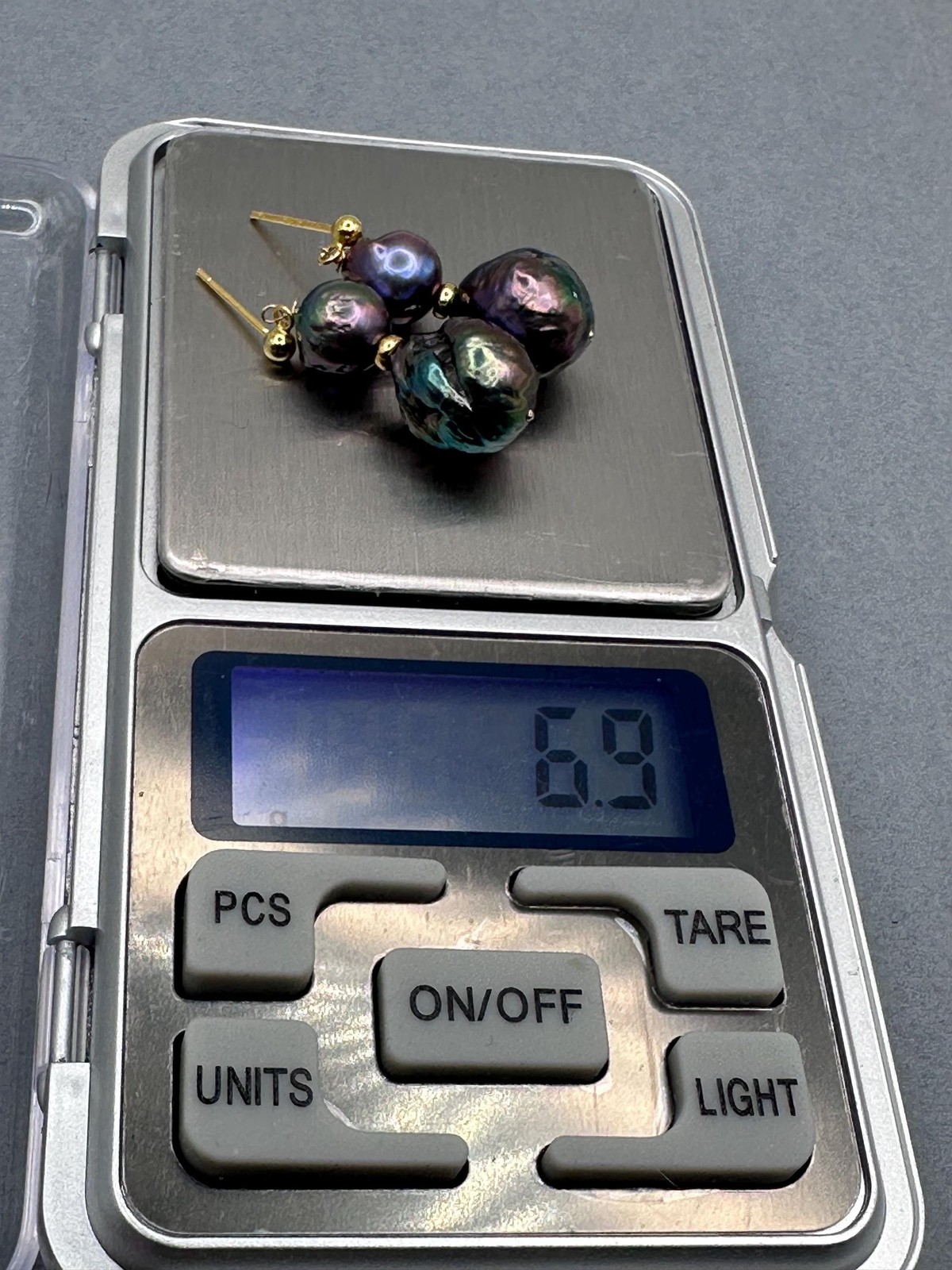 Kasumi Style Pearl Earrings Peacock Green Black Silver Gold Plated Stud