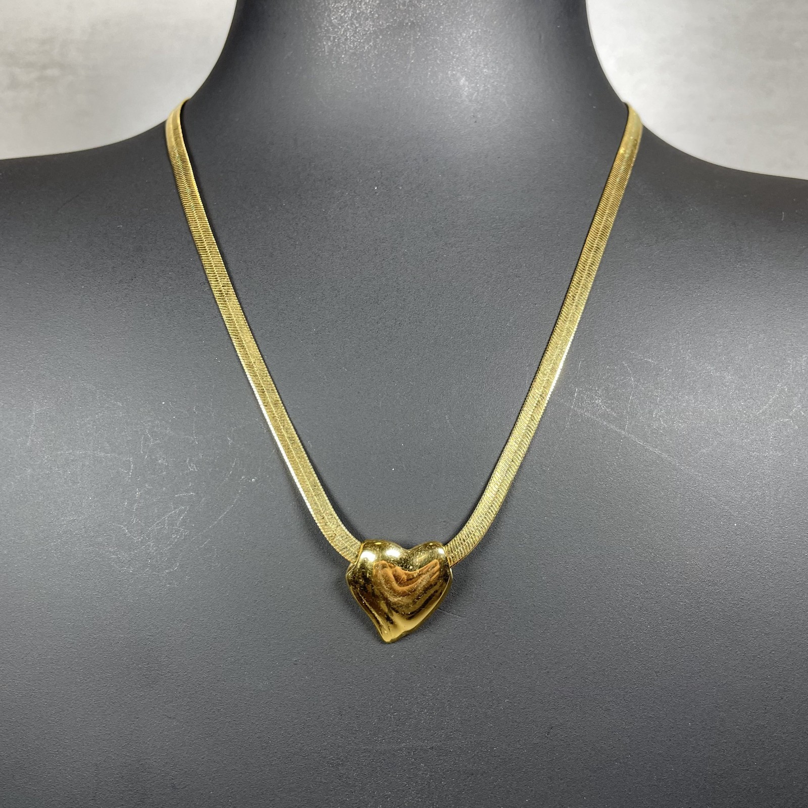 Vtg 1980s Signed Korea Liquid Gold Herringbone Flat Chain Puffed Heart Pendant