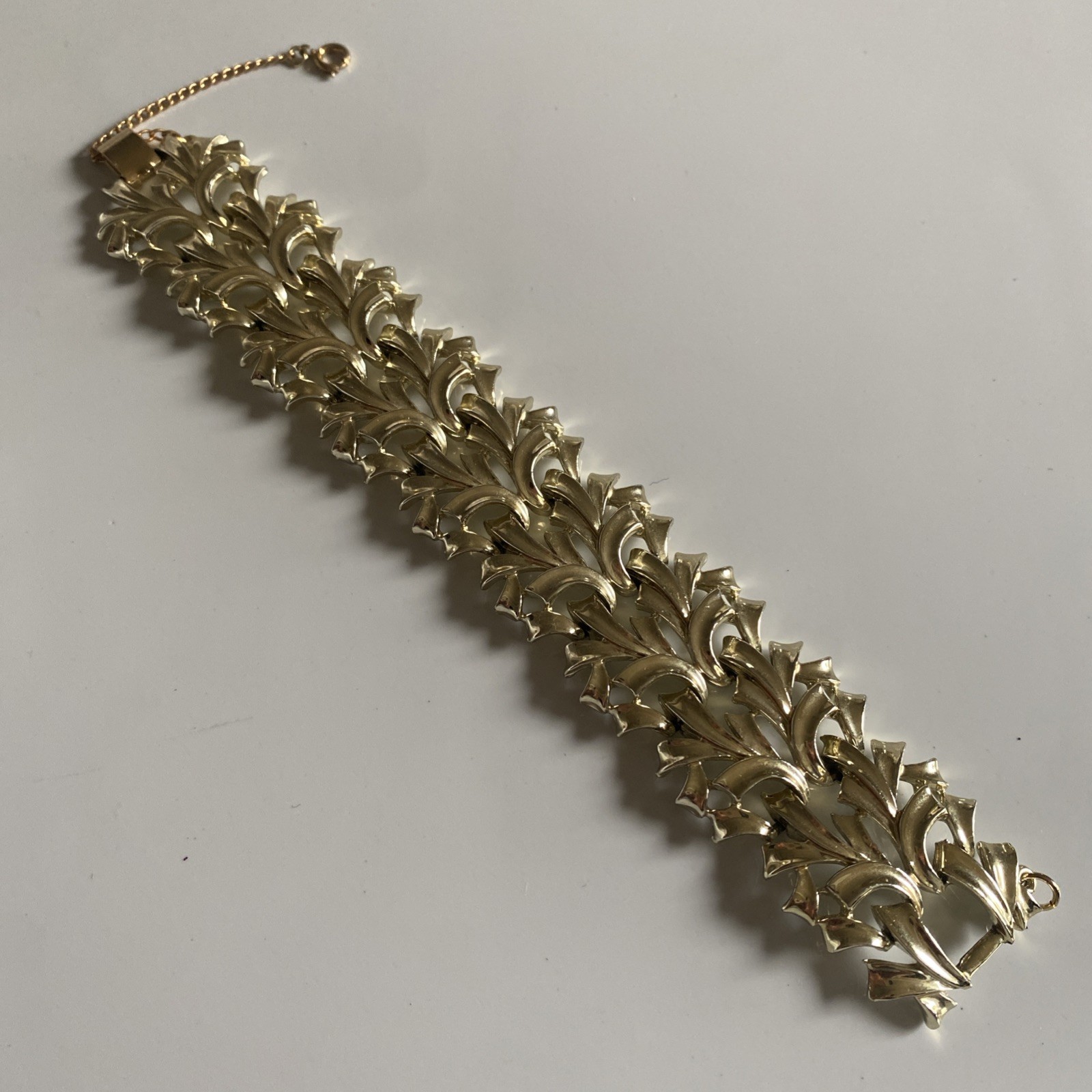 Vintage Estate Coro Pegasus Bracelet With Safety Clasp