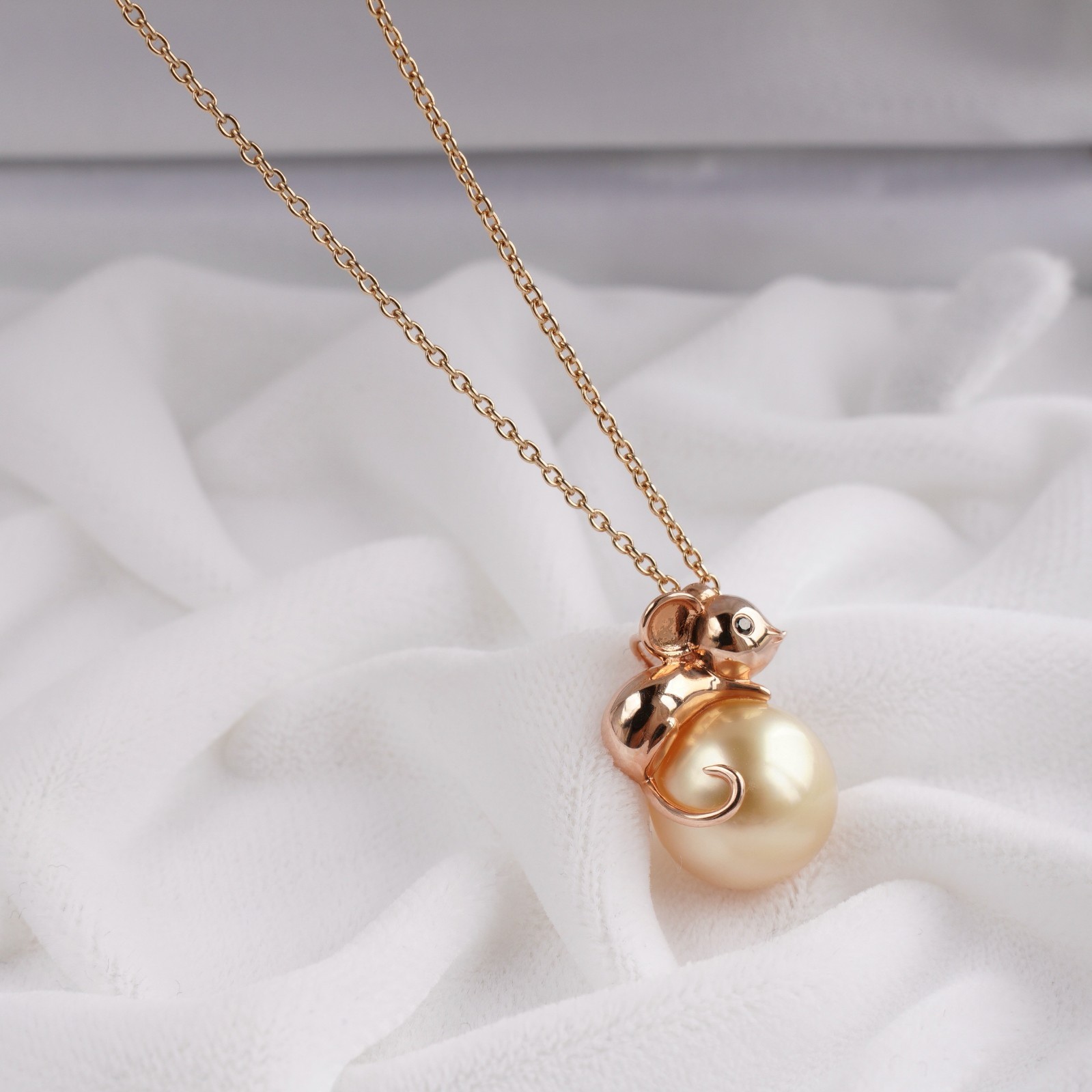 Cute Mouse Design, 11.3MM Round Gold South Sea Pearl Pendant 14Kt Rose Gold,0.7″