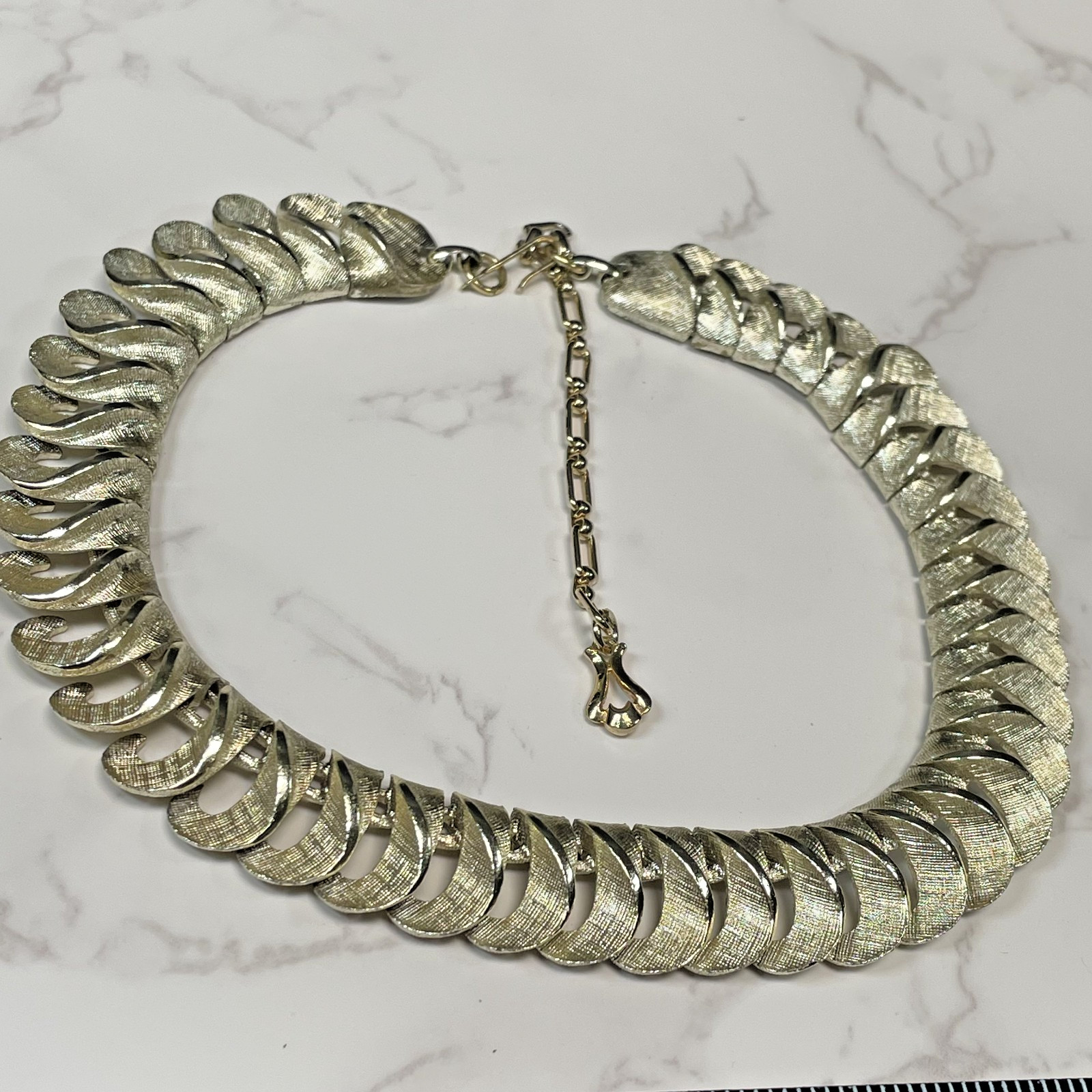 VTG STAR Signed Silver Tone MCM Crescent Link Collar Choker Statement Necklace