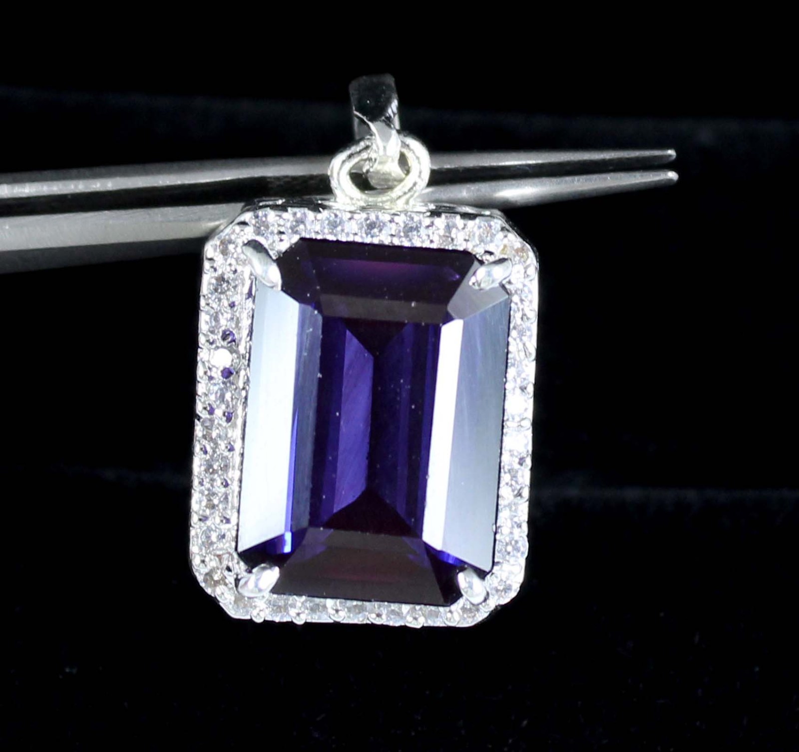 Natural 16.04 Ct Purple Pink Taaffeite Emerald Cut Gems Certified Men’s Pendant