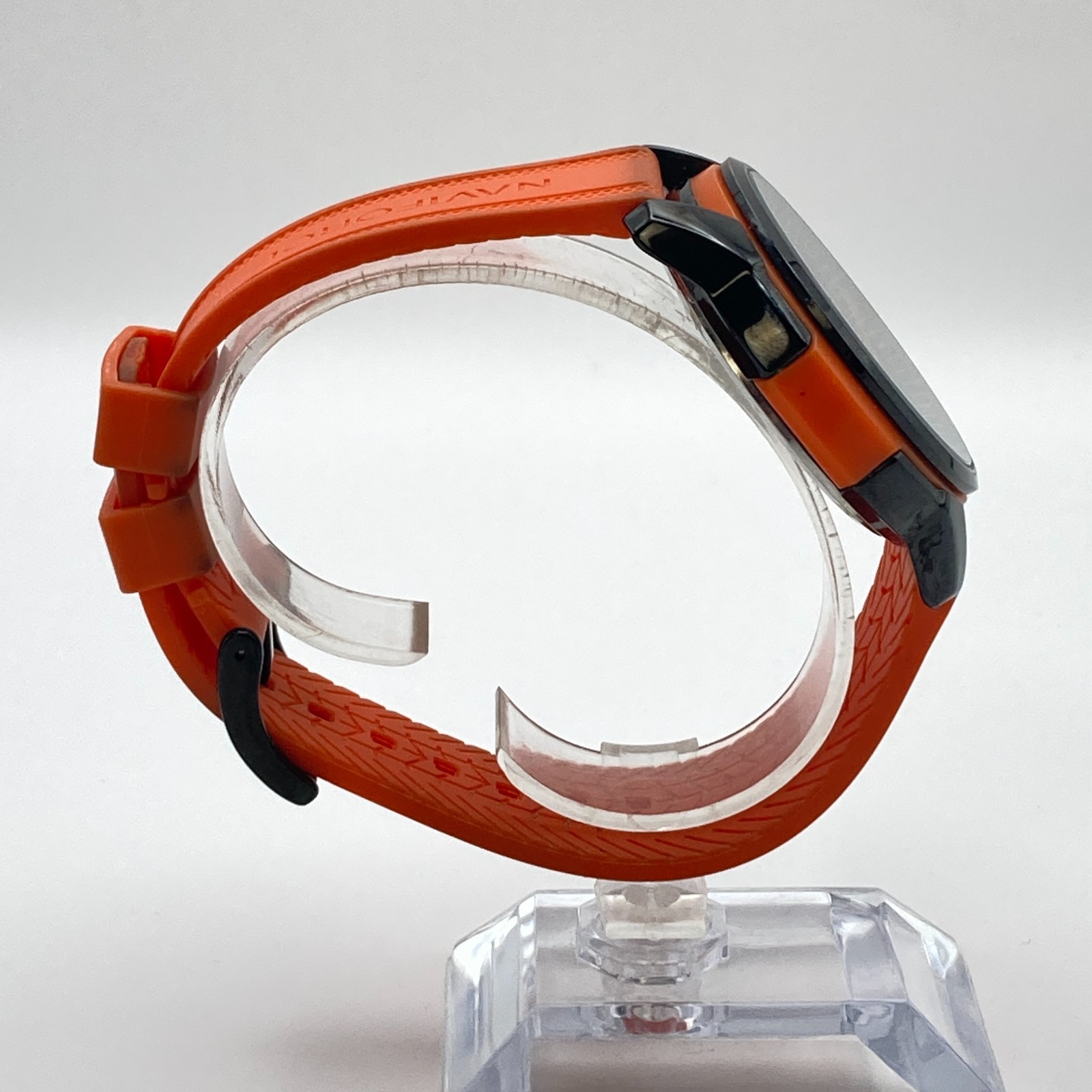 Naviforce Men’s Watch 43mm Black Orange Day Date 30M WR New Battery 9.5″
